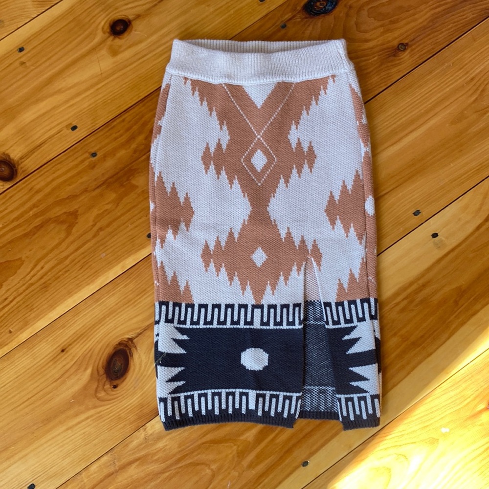 Tribal print pencil knit skirt